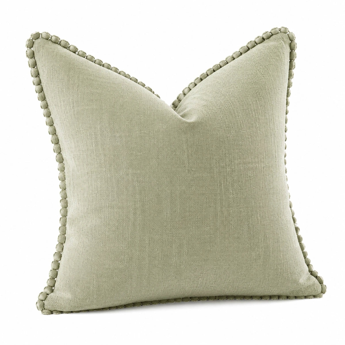 Cuscino decorativo 45 x 45 cm in tessuto verde salvia con bordino a pompon - stile moderno
